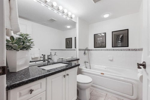 1103-801 2 Avenue Sw, Calgary, AB - Indoor Photo Showing Bathroom