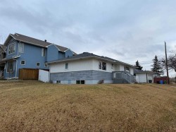 3203 9 Street NW Calgary, AB T2K 1H1
