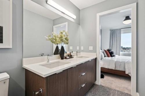 132 Quesnay Wood Link Sw, Calgary, AB - Indoor Photo Showing Bathroom