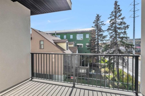 1820 Home Road Nw, Calgary, AB - Outdoor With Exterior