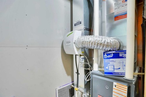 131 Lucas Boulevard, Calgary, AB - Indoor Photo Showing Basement