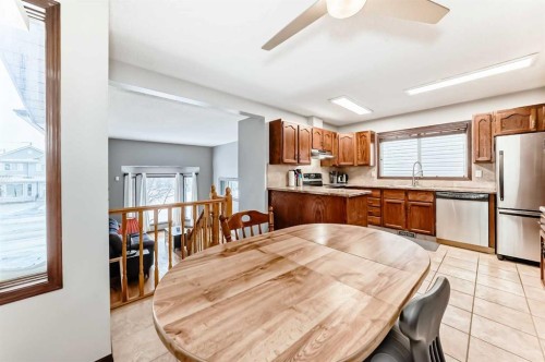 219 Sandstone Drive Nw, Calgary, AB - Indoor