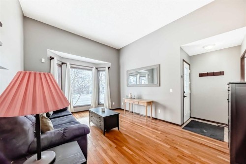 219 Sandstone Drive Nw, Calgary, AB - Indoor