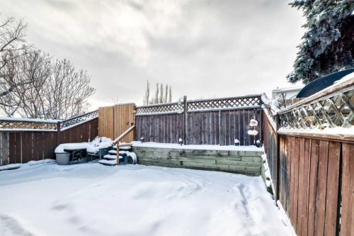 219 Sandstone Drive Nw, Calgary, AB - Outdoor