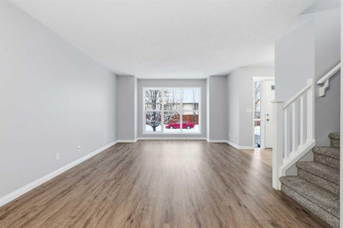 254 Cramond Circle Se, Calgary, AB - Indoor