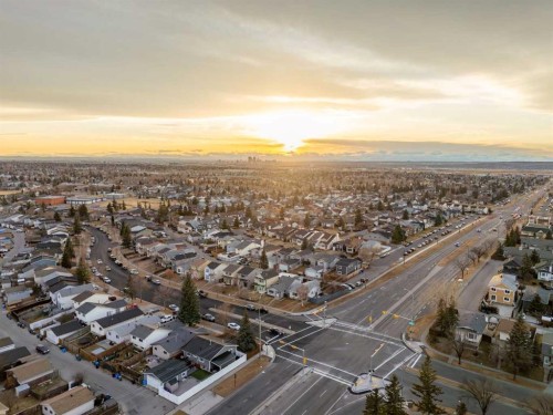 212 Falmere Way Ne, Calgary, AB - Outdoor With View