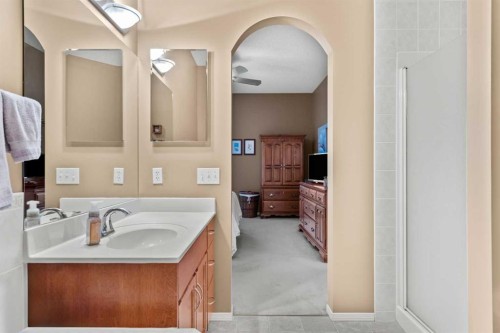 101 Chaparral Villas Se, Calgary, AB - Indoor Photo Showing Bathroom