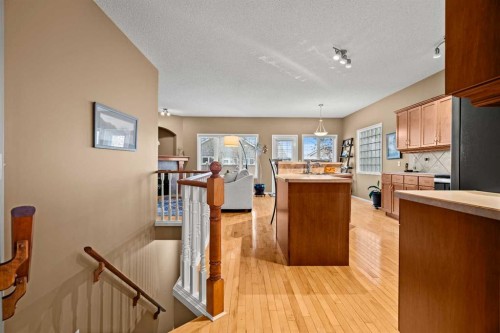 101 Chaparral Villas Se, Calgary, AB - Indoor Photo Showing Kitchen