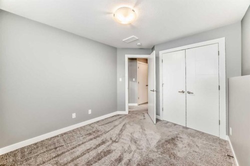45 Ellington Crescent, Red Deer, AB - Indoor Photo Showing Other Room