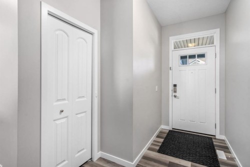 185 Masters Row Se, Calgary, AB - Indoor Photo Showing Other Room