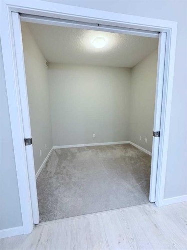 403-122 Mahogany Centre Se, Calgary, AB - Indoor Photo Showing Other Room