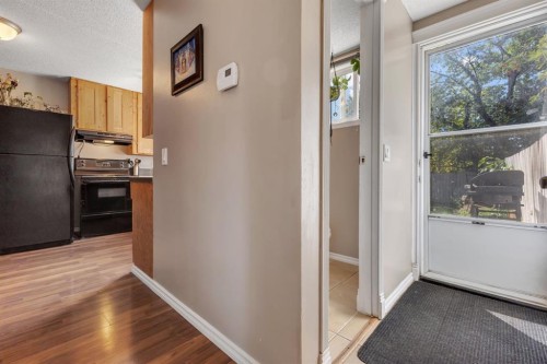 120 Pennsburg Way Se, Calgary, AB - Indoor Photo Showing Other Room