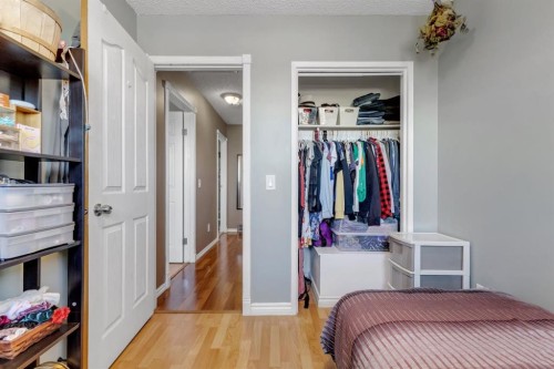 120 Pennsburg Way Se, Calgary, AB - Indoor Photo Showing Bedroom