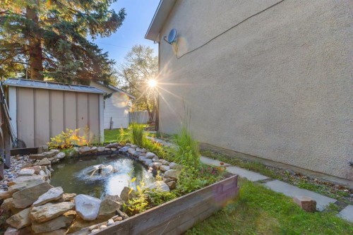 120 Pennsburg Way Se, Calgary, AB - Outdoor