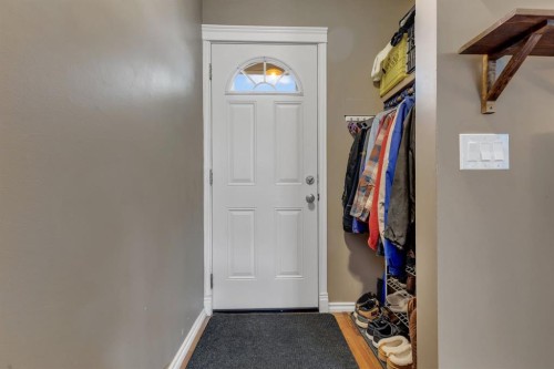 120 Pennsburg Way Se, Calgary, AB - Indoor