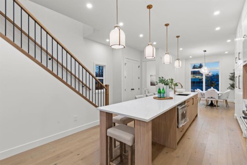 610 24A Street Nw, Calgary, AB - Indoor Photo Showing Kitchen With Upgraded Kitchen