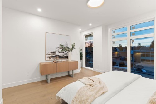 610 24A Street Nw, Calgary, AB - Indoor Photo Showing Bedroom