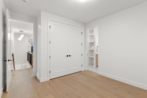 610 24A Street Nw, Calgary, AB - Indoor Photo Showing Other Room