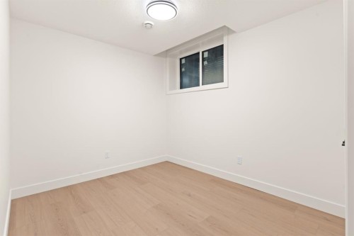 610 24A Street Nw, Calgary, AB - Indoor Photo Showing Other Room