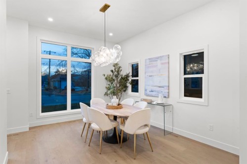 610 24A Street Nw, Calgary, AB - Indoor Photo Showing Dining Room