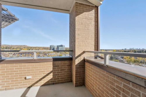 1005-32 Varsity Estates Circle Nw, Calgary, AB - Outdoor With Balcony With Exterior