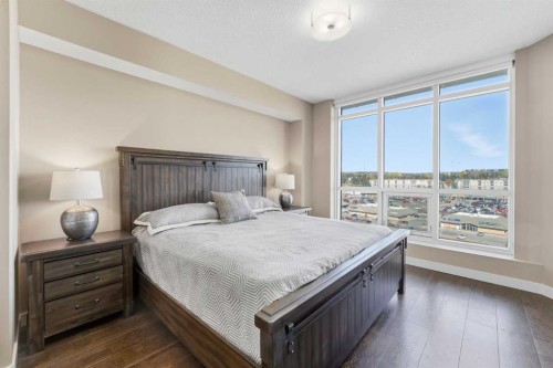 1005-32 Varsity Estates Circle Nw, Calgary, AB - Indoor Photo Showing Bedroom