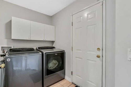 189 Coral Springs Court Ne, Calgary, AB - Indoor Photo Showing Laundry Room