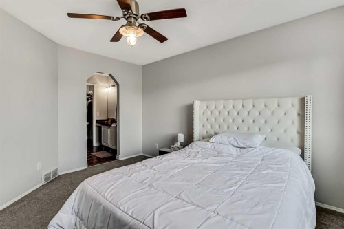 189 Coral Springs Court Ne, Calgary, AB - Indoor Photo Showing Bedroom