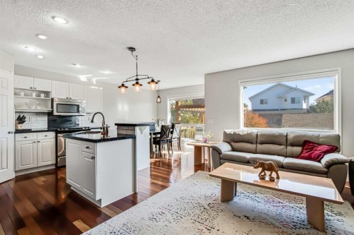 189 Coral Springs Court Ne, Calgary, AB - Indoor