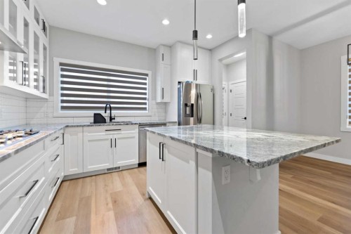 149 Corner Ridge Mews Ne, Calgary, AB - Indoor Photo Showing Kitchen With Upgraded Kitchen