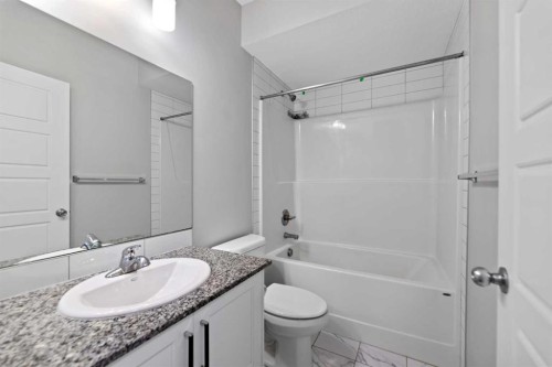 149 Corner Ridge Mews Ne, Calgary, AB - Indoor Photo Showing Bathroom