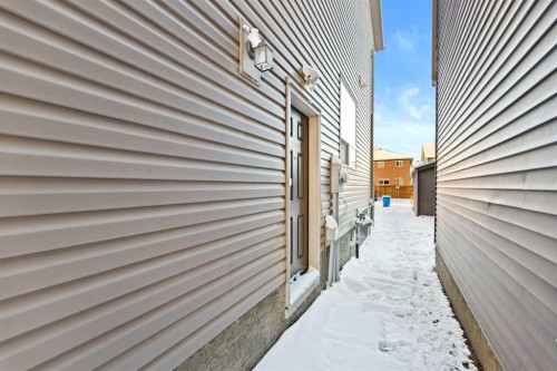 149 Corner Ridge Mews Ne, Calgary, AB - Outdoor