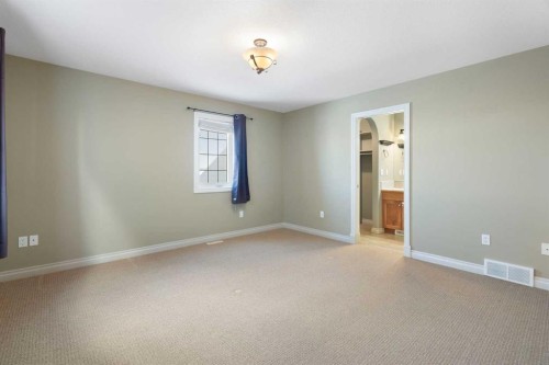 17 Deer Coulee Drive, Didsbury, AB - Indoor Photo Showing Other Room