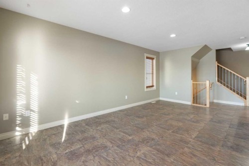 17 Deer Coulee Drive, Didsbury, AB - Indoor Photo Showing Other Room