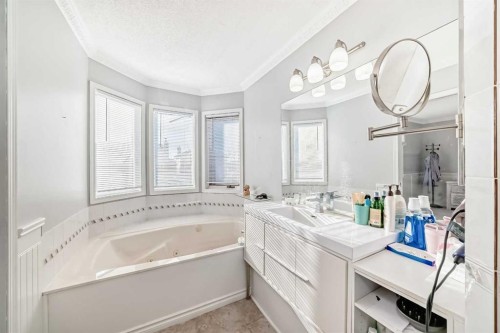 1221 Millview Road Sw, Calgary, AB - Indoor Photo Showing Bathroom
