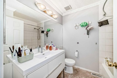 1221 Millview Road Sw, Calgary, AB - Indoor Photo Showing Bathroom