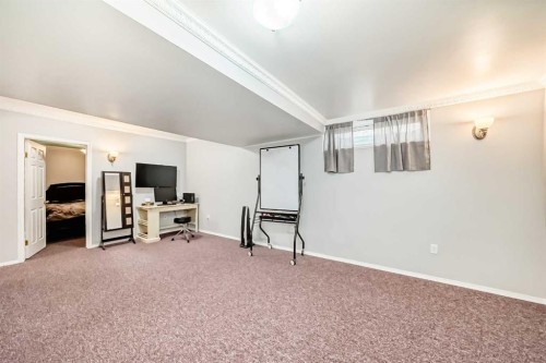 1221 Millview Road Sw, Calgary, AB - Indoor Photo Showing Other Room