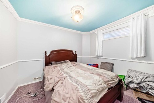 1221 Millview Road Sw, Calgary, AB - Indoor Photo Showing Bedroom