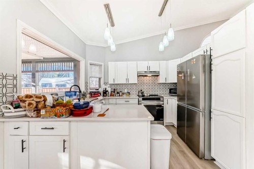 1221 Millview Road Sw, Calgary, AB - Indoor Photo Showing Kitchen With Double Sink With Upgraded Kitchen