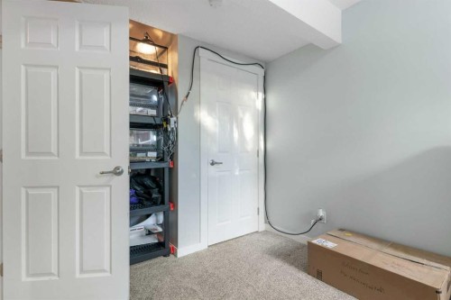 37 Benchlands Drive, Cochrane, AB - Indoor Photo Showing Other Room