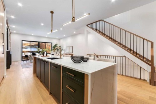 4834 22 Avenue Nw, Calgary, AB - Indoor