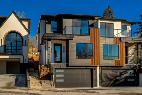 4834 22 Avenue Nw, Calgary, AB - Outdoor With Balcony With Facade