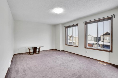 142 Everoak Green Sw, Calgary, AB - Indoor Photo Showing Other Room