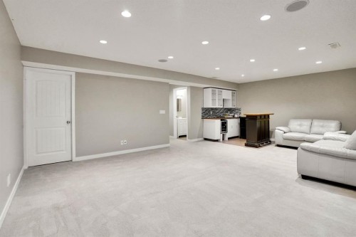142 Everoak Green Sw, Calgary, AB - Indoor