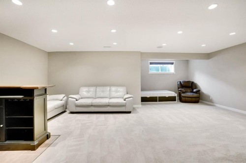 142 Everoak Green Sw, Calgary, AB - Indoor
