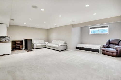 142 Everoak Green Sw, Calgary, AB - Indoor