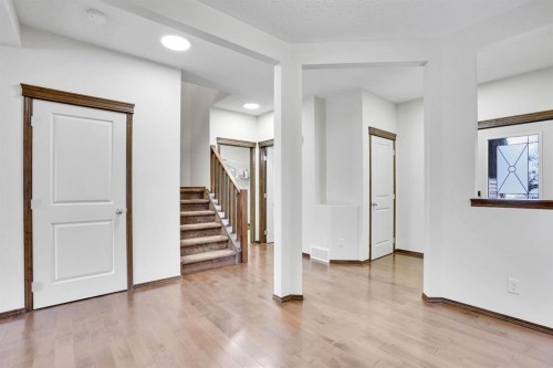 142 Everoak Green Sw, Calgary, AB - Indoor Photo Showing Other Room