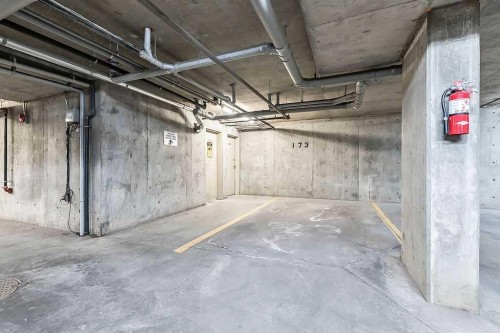 1414-1317 27 Street Se, Calgary, AB - Indoor