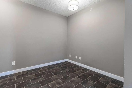 1414-1317 27 Street Se, Calgary, AB - Indoor Photo Showing Other Room