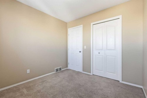 160 Taradale Drive Ne, Calgary, AB - Indoor Photo Showing Other Room